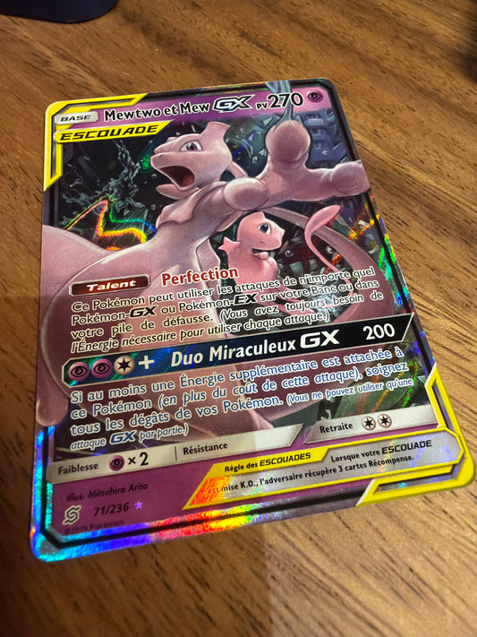 MEWTWO ET MEW GX ESCOUADE 71/236